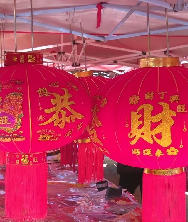 嵩明周六街子烟火浓：古街藏底蕴 新路焕生机