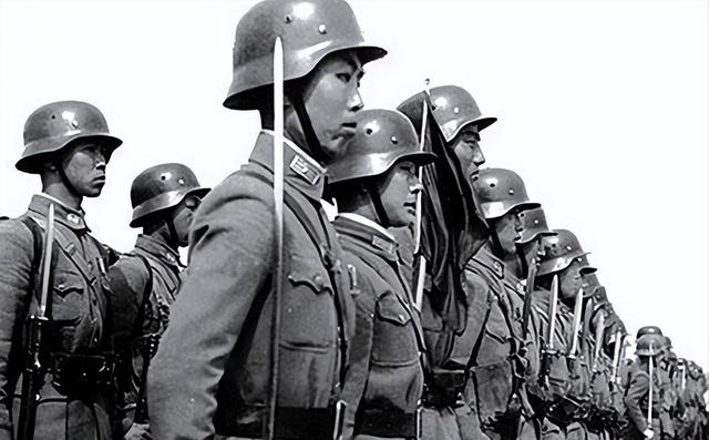 1950年，陈赓下令击毙副主席之子，毛主席得知后：让龙云处理