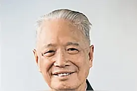 张震将军三次退休准备的“落空”，78岁担任中央军委副主席图片