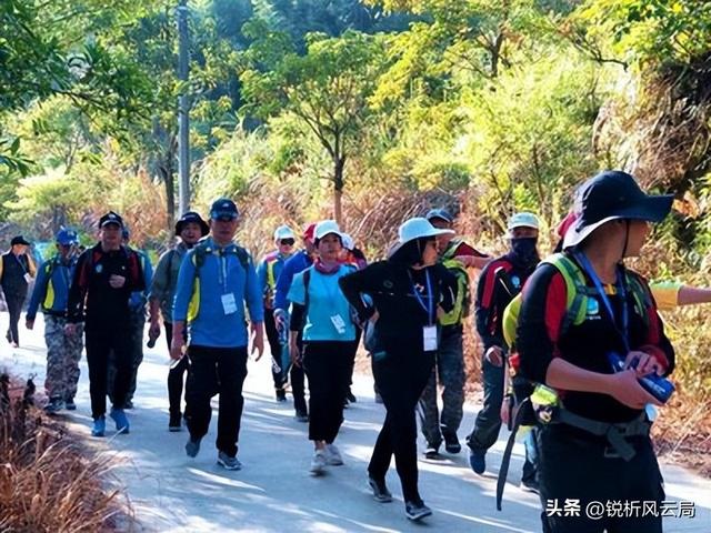 月薪5千也能“充电”：避开人潮的周末，比出国游更值