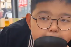 泪目！真想给男孩一个拥抱！徐州公交优待证后续，当地部门回应了图片