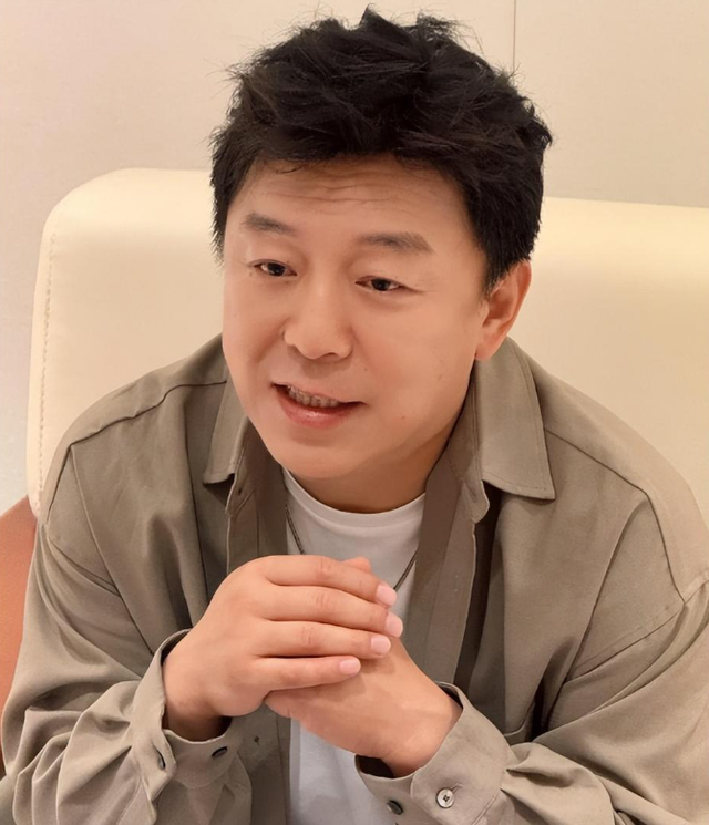 钱再多有什么用？51岁百亿影帝黄渤近况曝光，给年轻人们提了个醒