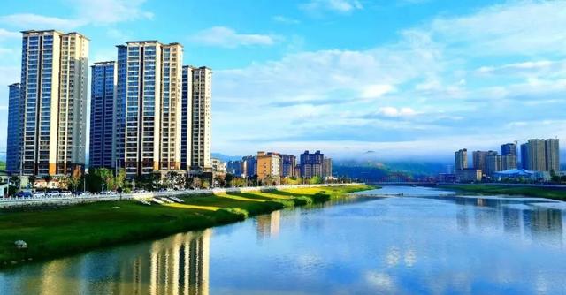 双节文旅图鉴——成县的山水、烟火与文脉，藏着最动人的假日记忆