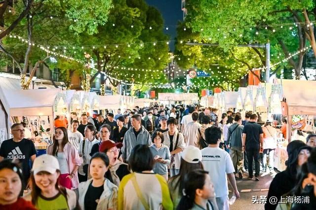 “文艺范儿”拉满！来2025上海书展·大学路美好阅读节，长假美好多一点