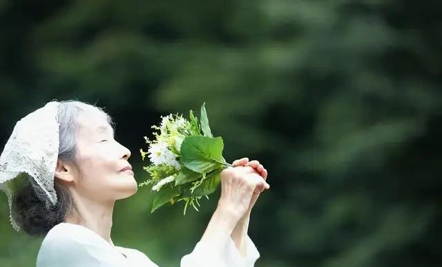 不管你信不信，女性过65岁后，基本都有如下8个现状!要坦然接受