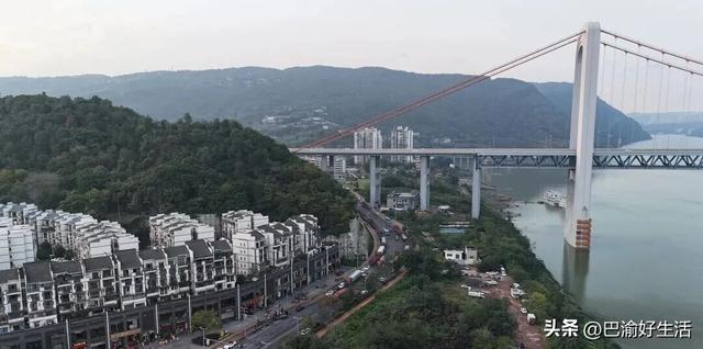 不是海边去不起，是南岸这个江边小镇更有性价比！周末露营走起