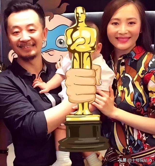 嫁给落魄时的黄海波，任劳任怨养夫多年，曲栅栅现终于苦尽甘来