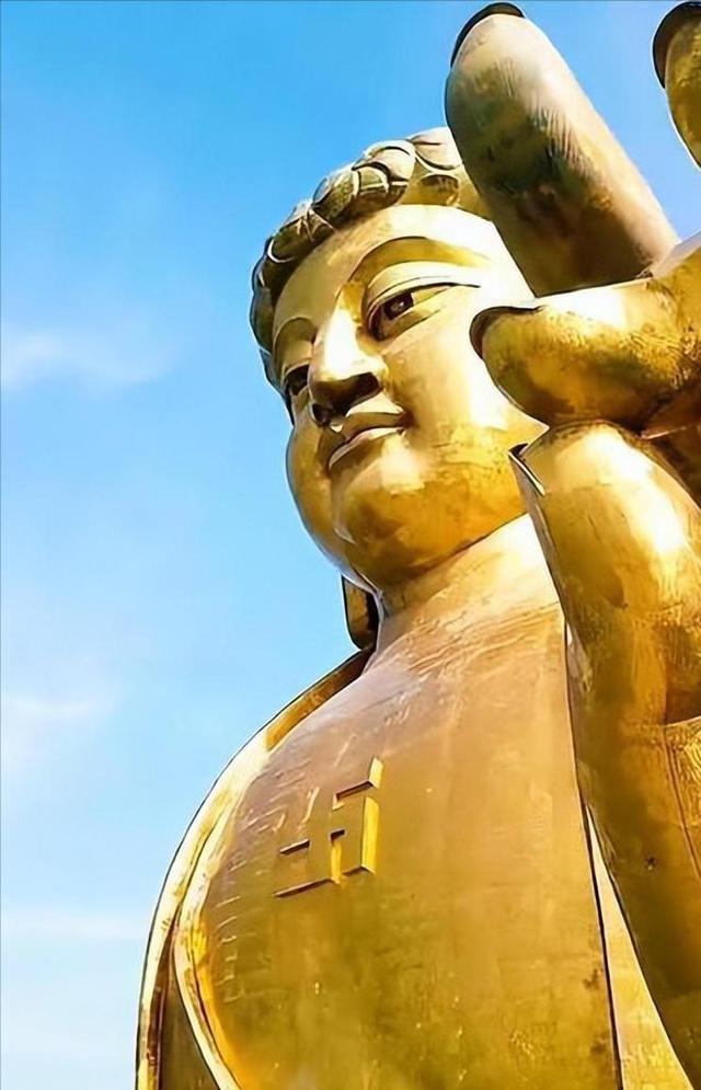 耗费12亿，修建完成的“世界最高佛”，如今却拜不起，水喝不起