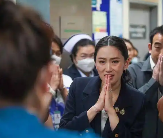 反贪调查启动，佩通坦可能面临三种结局，关键时刻，洪森把泰柬边境的锅扣在日本头上，暗示让其介入帮忙