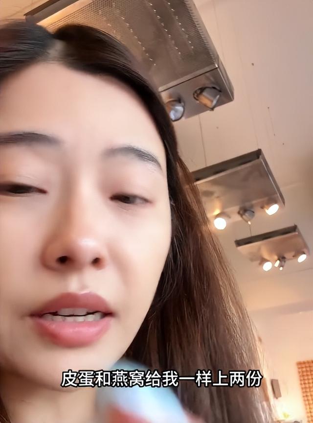 博主在瑞典逛 恶心食物博物馆，燕窝 猪脑就忍了，看到皮蛋绷不住了