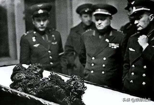 30张你从未见过的绝密照片:解密照片背后的真实与震撼