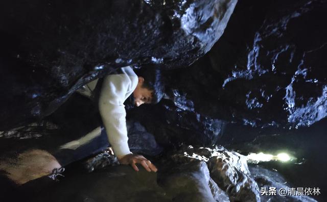 15岁藏族导游泽巴郎甲