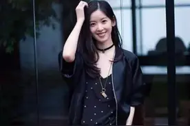 同是嫁个有钱老男人，为何田朴珺遭受的非议比章泽天多？图片