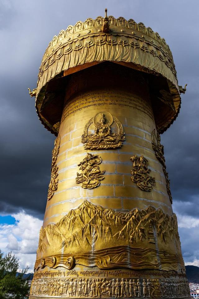 到云南游玩，去过这9个绝美古寺再离开吧！人气都超旺，祈福灵验