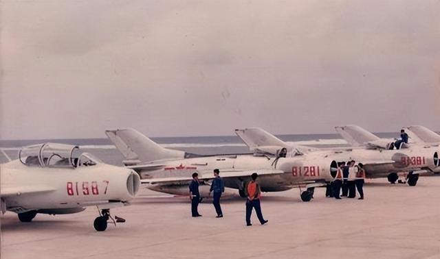 攻不了也守不住，中国空军在西藏上空，被印度空军足足欺负了40年
