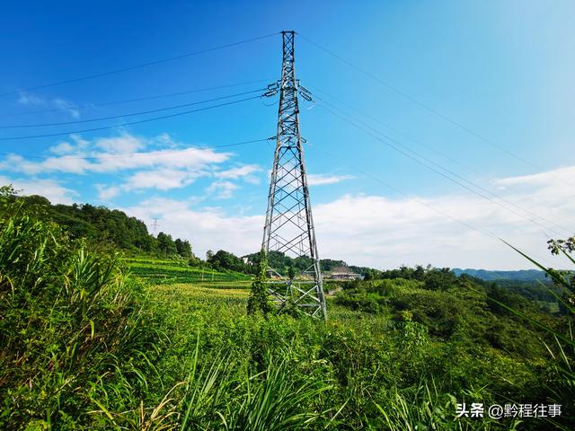 老人岩与磨刀岩：走过万仞崖壁之间不足一尺宽的险峻小道