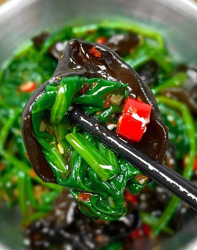 越吃眼睛越亮的菜,冬天使劲吃!一排毒、二明目、三助眠 第9张 越吃眼睛越亮的菜,冬天使劲吃!一排毒、二明目、三助眠 第9张