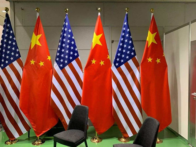 特朗普撑不住了，深夜喊话中国，想让中方不计前嫌，帮美国一个忙