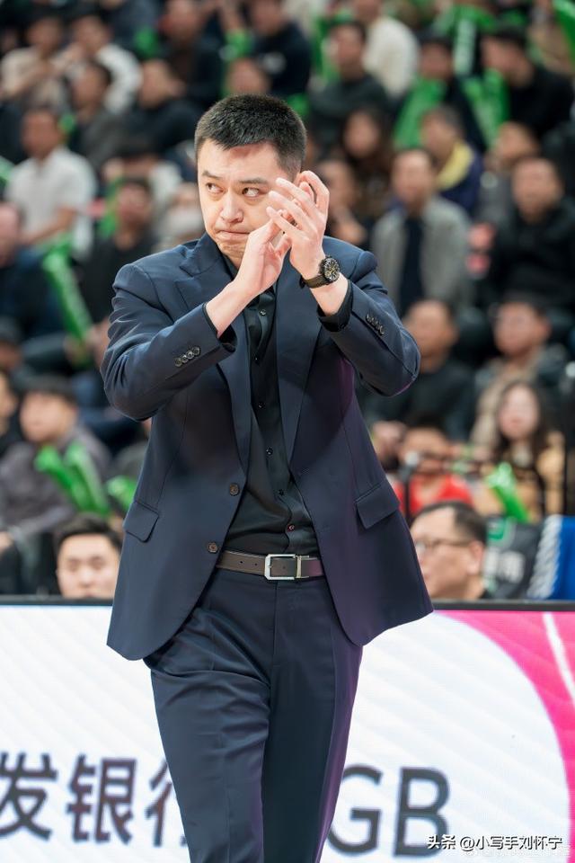 若郭艾伦真成老板！第一件事不是换杨鸣，而是带他超越广东十一冠