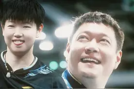 邱贻可说了一句夸赞孙颖莎的话，方博直播间差点被封，网友笑翻了图片