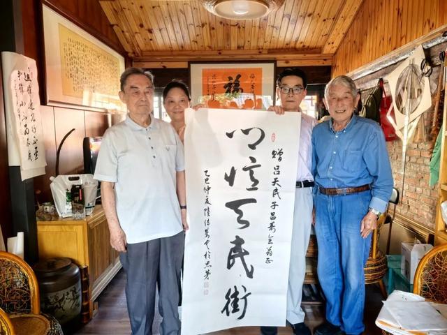 巷陌铭史——在追寻父亲的足迹里看见历史与家国