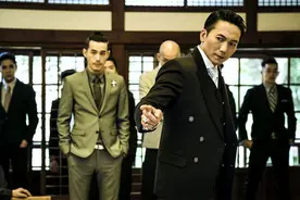 他是新义安双花红棍，砍过向华波4刀，马仔暴打曾志伟，结局唏嘘图片