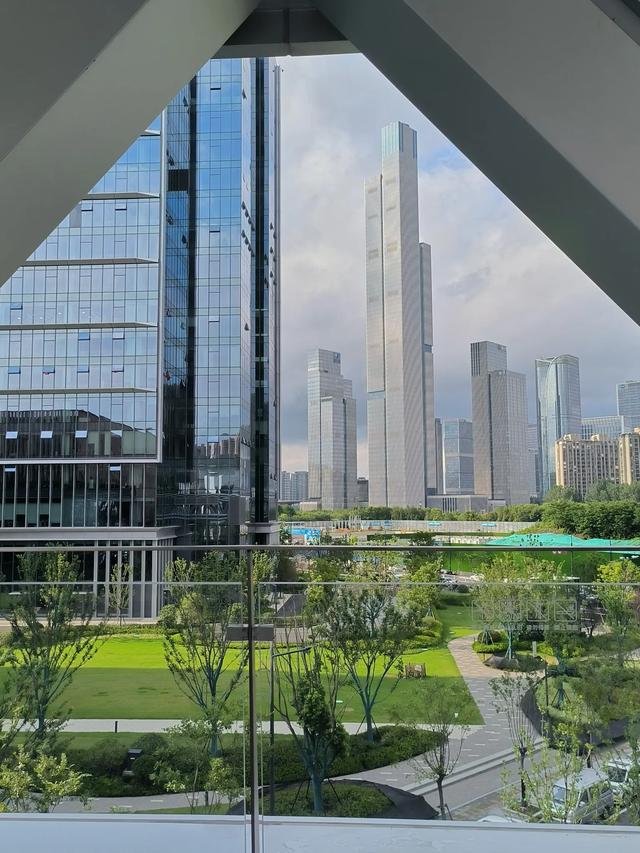 南京阿里巴巴中心金陵天地的屋顶花园