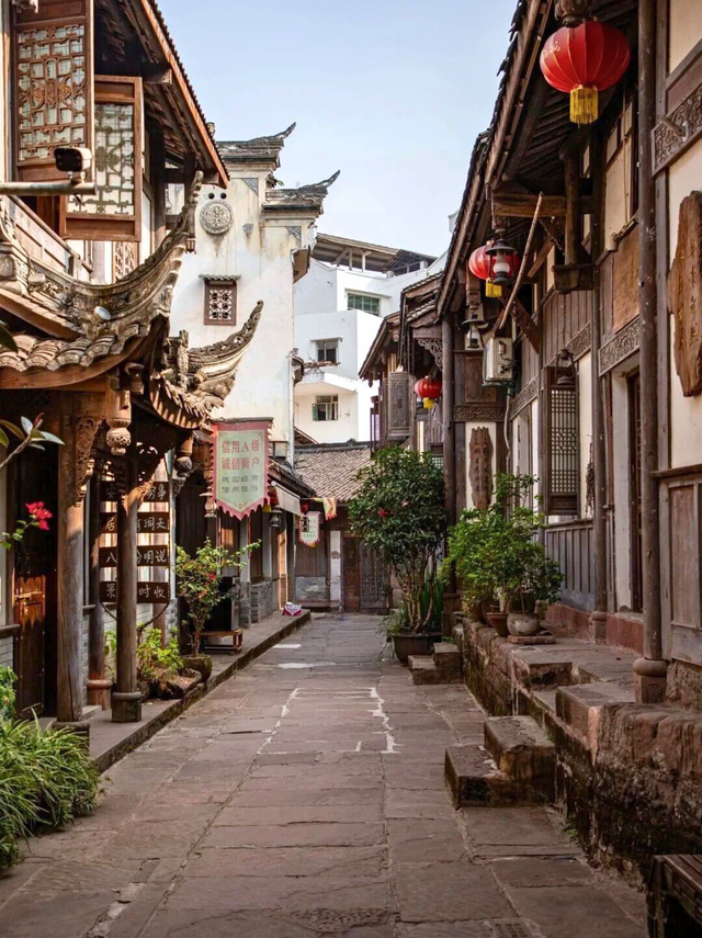 重庆私藏的千年古城，初冬银杏金黄绝美！