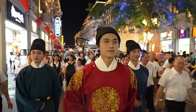 国庆假期亲子游攻略！承包全家欢乐时光→