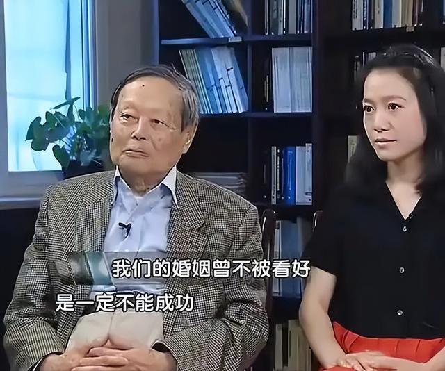 翁帆没有孩子、没有家产，但为什么说她才是真正的赢家？
