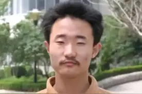 高考成绩749分差1分满分，却因长相“太丑”被嘲，如今他怎么样了图片