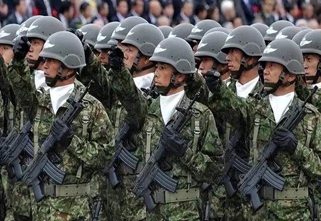 掀桌！高市早苗直接谈台海之战	，一语惊人，白宫和五角大楼全沉默