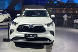 不足23万了！丰田汉兰达降幅大增，提供2.5L双擎、2.0T四驱可选图片