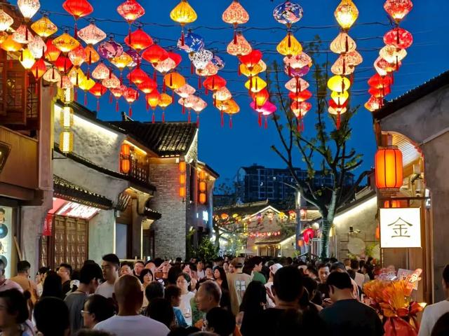 太突然！江阴这里一夜爆火，涌入大批人……