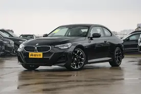 新车 | 售30.29万元/后驱+2.0T发动机，新款宝马2系双门轿跑车到店图片