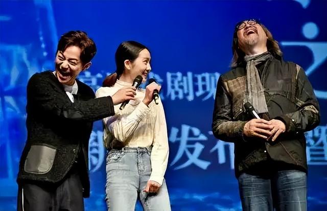 黄磊也没想到，自己辛辛苦苦养大的黄多多，竟给何炅做了“嫁衣”