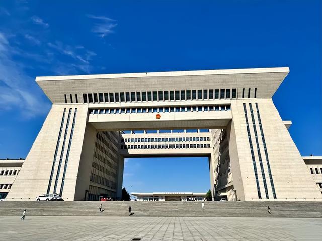 草原花海，塞外江南——超全新疆伊犁旅游攻略