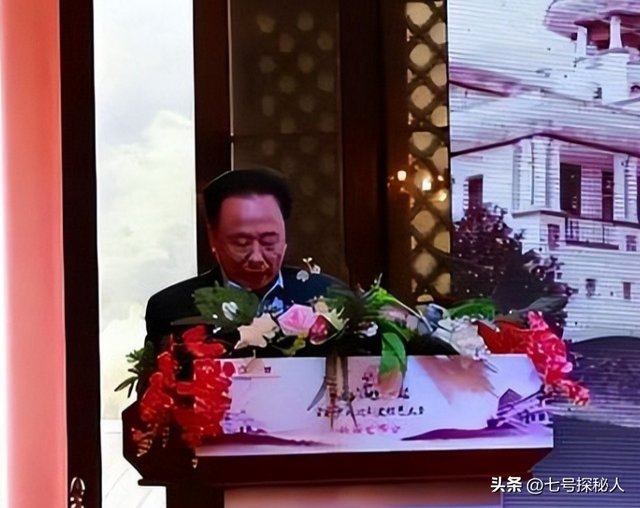 翻牌睡觉、狂生私生子，年过7旬的他还在拼命播种，究竟图啥？