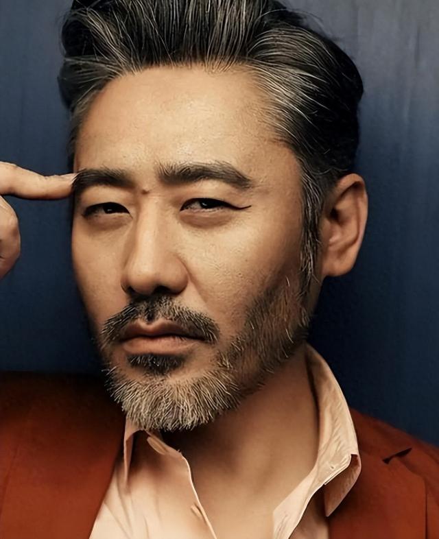 善恶终有报！移居英国仅2年，57岁吴秀波再迎噩耗，步李易峰后尘