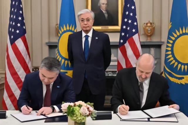 高市刚敲定稀土大单，哈萨克斯坦趁虚而入	，结果被中国卡脖子