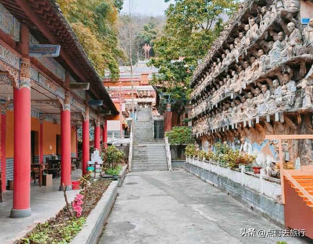 彭州人私藏的精品徒步路线，没有拥挤的人潮，可以吃斋饭！