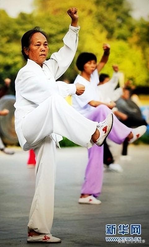 神奇巴马13、 犹如世外桃源的养生园