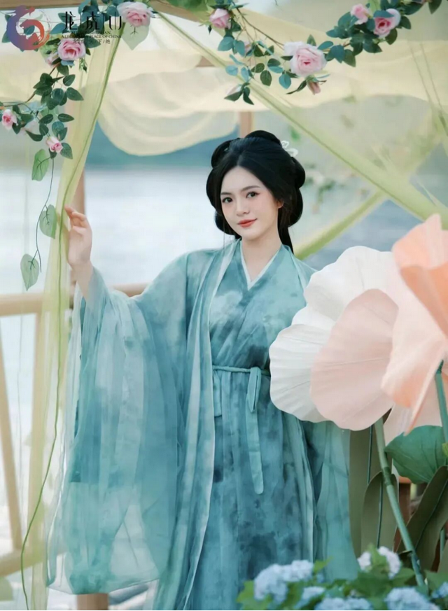 明日开演！村晚盛宴+非遗市集！逛古镇文创、赏村晚，鹰潭上清古镇&龙虎山游玩攻略承包你的冬日快乐！