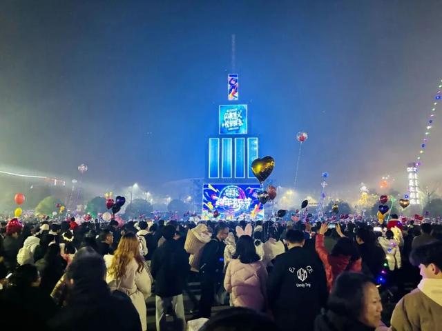 新蒲跨年全天暴走攻略！从早嗨到晚，一站承包你的跨年仪式感～