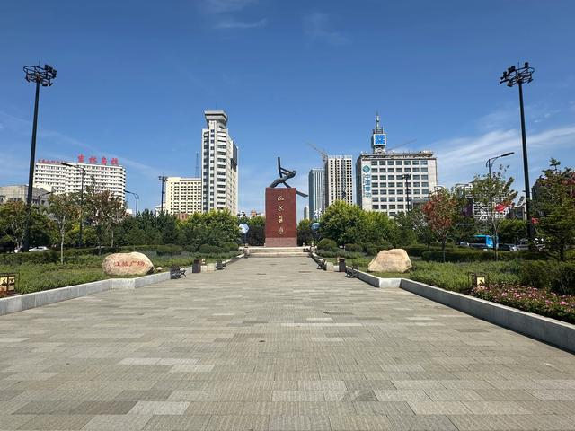 图说江城——吉林市的三十个广场