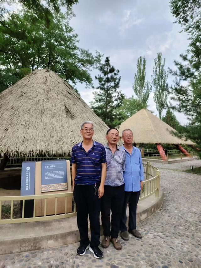 同学聚会秦安品蜜桃