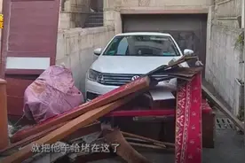 受不了！自家车库多次被邻居停车堵门，邻居的话让人意想不到…图片