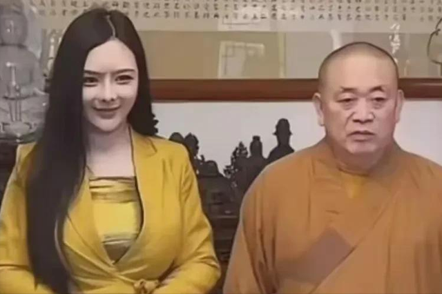 王菲这下栽跟头了！释永信被调查，第一个怀疑的就是常年信佛的她