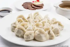 牛肉饺子嫩香好吃的关键，绝不是“打水”，而是拌入这2种食材图片