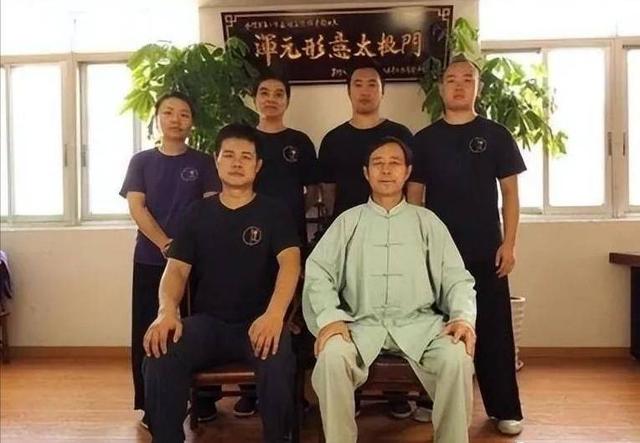 人民日报怒批，一拳就被KO的武学大师马保国，如今口碑又迎反转